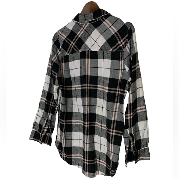 Kismet Pink Flannel Button Down - Picture 3 of 4